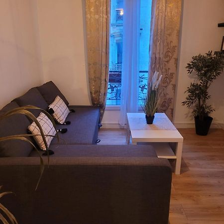 Charmant Appartement Pres De Montmartre 2 Paris Bagian luar foto
